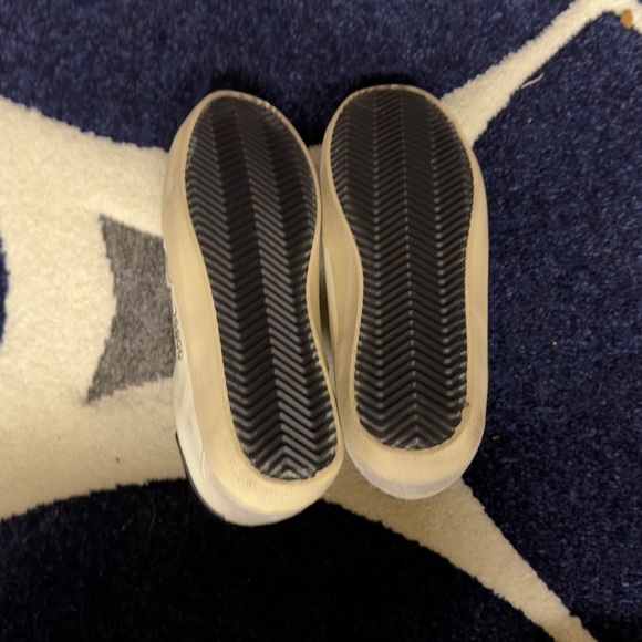 Golden Goose Super-Star Black Heel Tab and Metal Stud size 39 - Picture 7 of 7